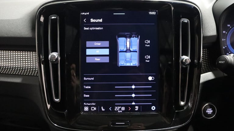 2025 Volvo XC40 B4 (P) Ultra Black Edition (Sunroof, Harman Kardon, 360 Camera) ESTATE Petrol/Ele...