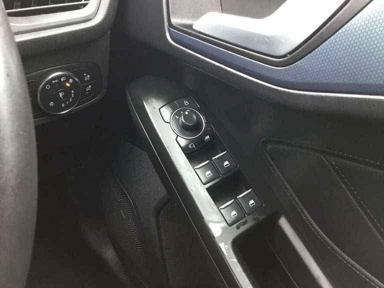  Ford Focus Focus Active 5 door 1.0L EcoBoost 125PS FWD 6 Speed Manual Petrol Manual
