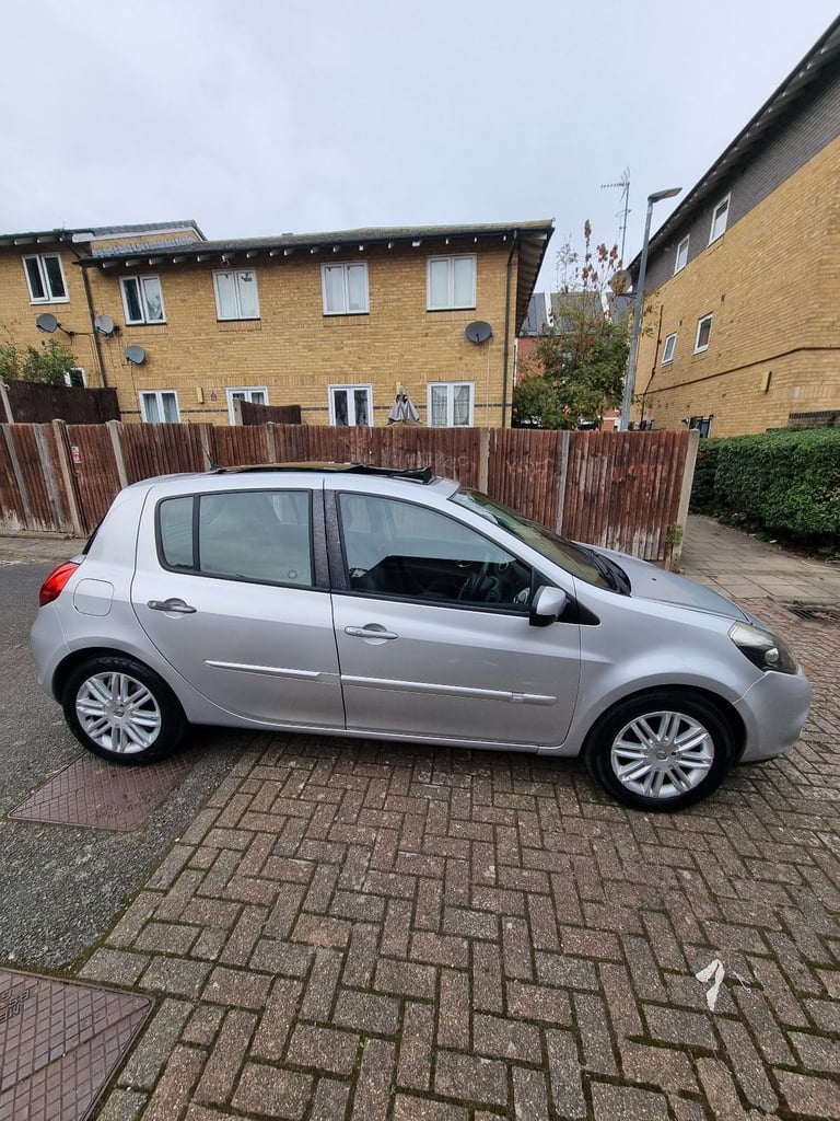 Renault, CLIO, Hatchback, 2010, Other, 1598 (cc), 5 doors