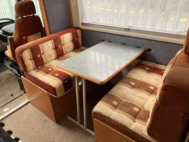 Lunar Fivestar Motorhome Fixed Bed 4 Berth 06’ Renault DCI 120 LWB