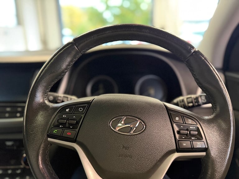 2016 Hyundai TUCSON 2.0 CRDi Premium SE SUV 5dr Diesel Manual 4WD Euro 6 (136 ps) SUV Diesel Manual