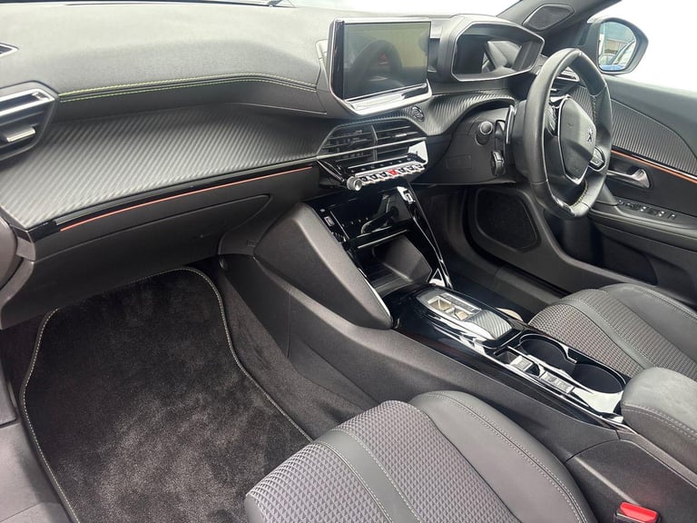  Peugeot 2008 SUV 1.2 Puretech Gt Suv 5dr Petrol Eat Euro 6 s/s 130 Ps Petrol