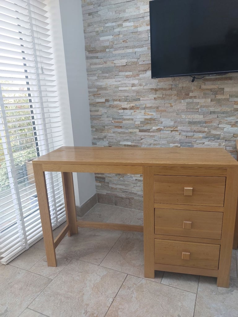 Natural solid oak dressing table 