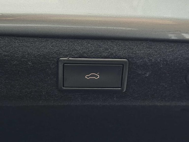 2020 Skoda Superb 2.0 TDI CR Sport Line Plus 5dr Manual Hatchback Diesel Manual