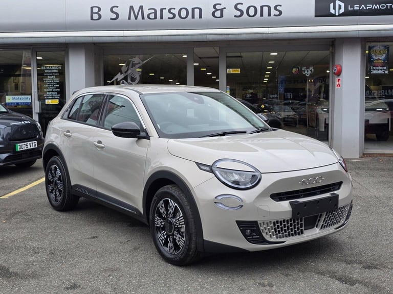 image for 2025 Fiat 600 1.2 MHEV e-DCT Euro 6 (s/s) 5dr Hatchback Petrol Automatic