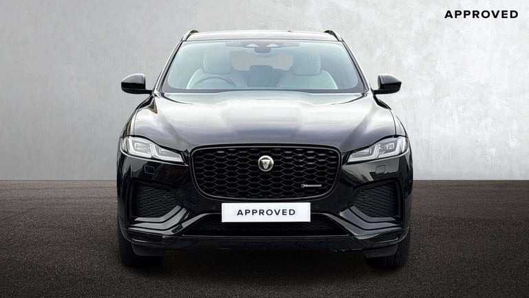 2023 Jaguar F-Pace 2.0 D200 R-Dynamic SE Black 5dr Auto AWD Estate Diesel Automatic