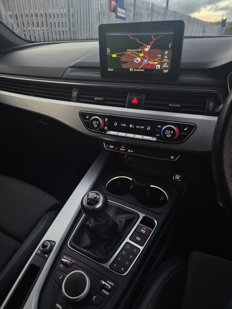 Audi, A4, Saloon, 2016, Manual, 1968 (cc), 4 doors