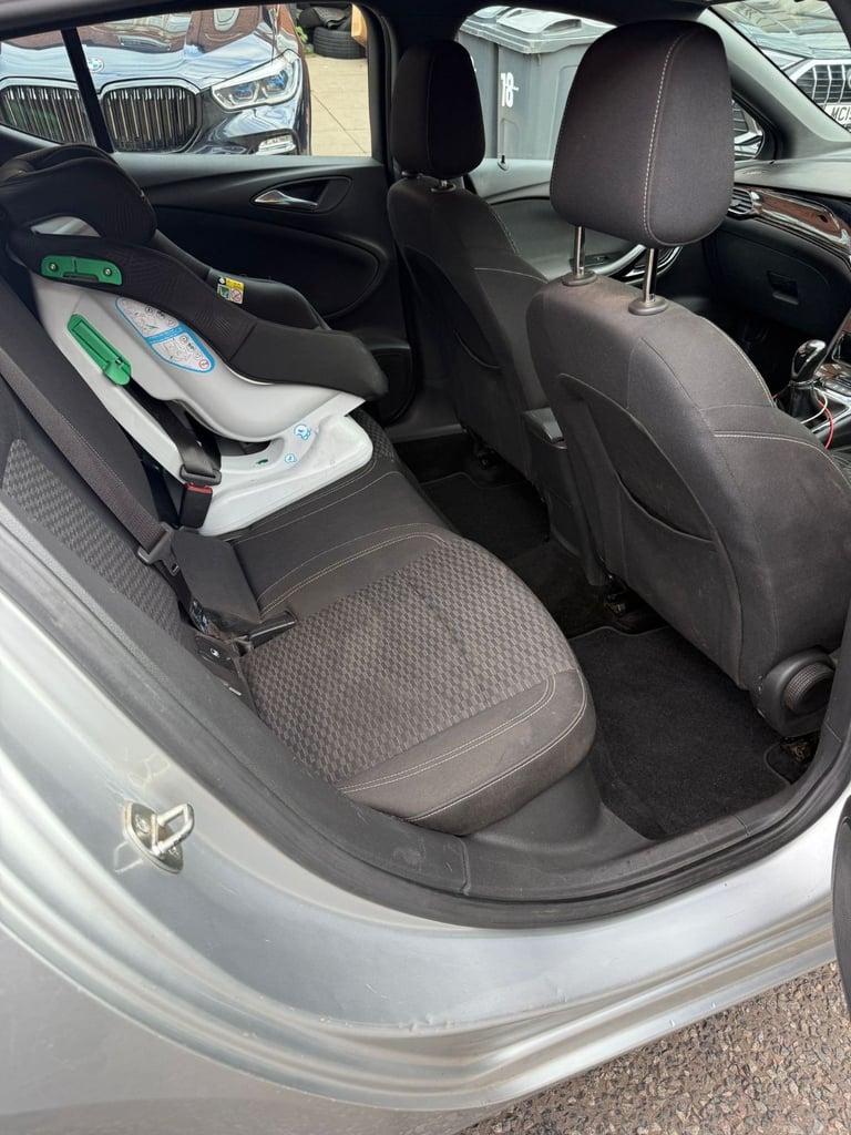 Vauxhall, ASTRA, Hatchback, 2017, Manual, 1598 (cc), 5 doors