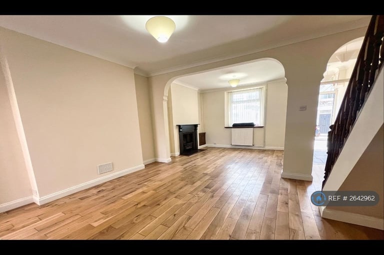 3 bedroom house in Cheltenham Terrace, Bridgend, CF31 (3 bed) (#2642962)