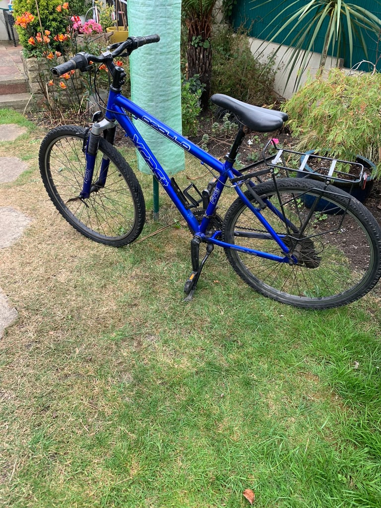 Ladies bike in blue and black colour