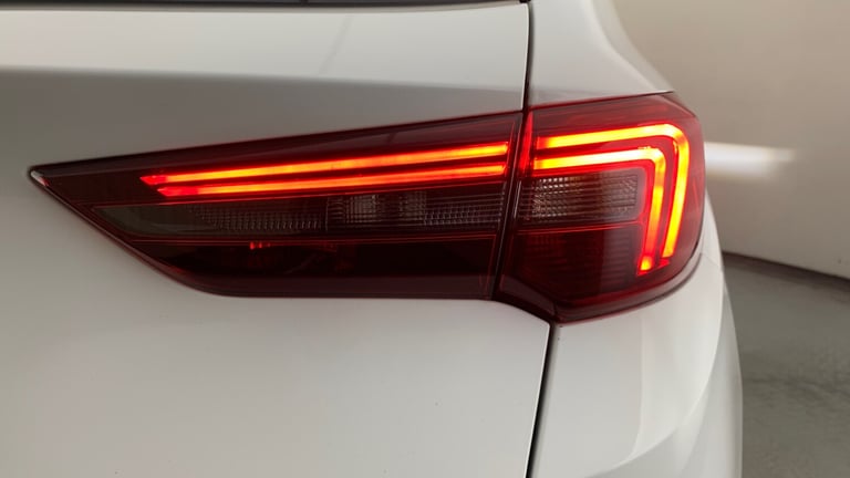 2023 Vauxhall Grandland 1.6 14.2kWh GSe SUV 5dr Petrol Plug-in Hybrid Auto AWD Euro 6 (s/s) (300 ...