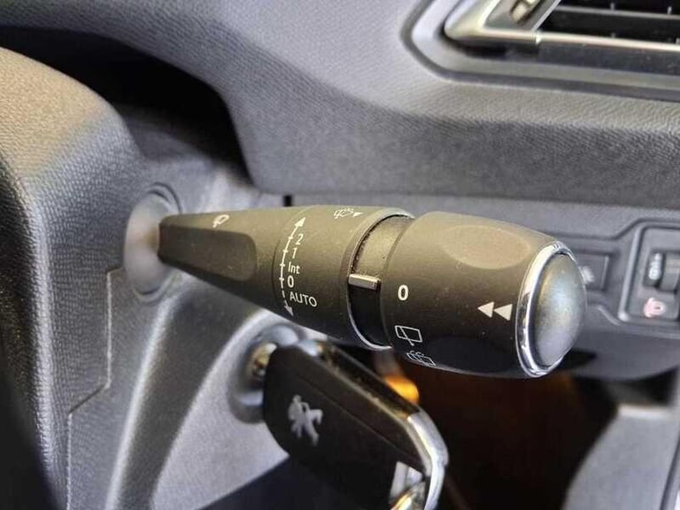 2020 Peugeot 308 1.2 PureTech Tech Edition Hatchback 5dr HATCHBACK Petrol Manual
