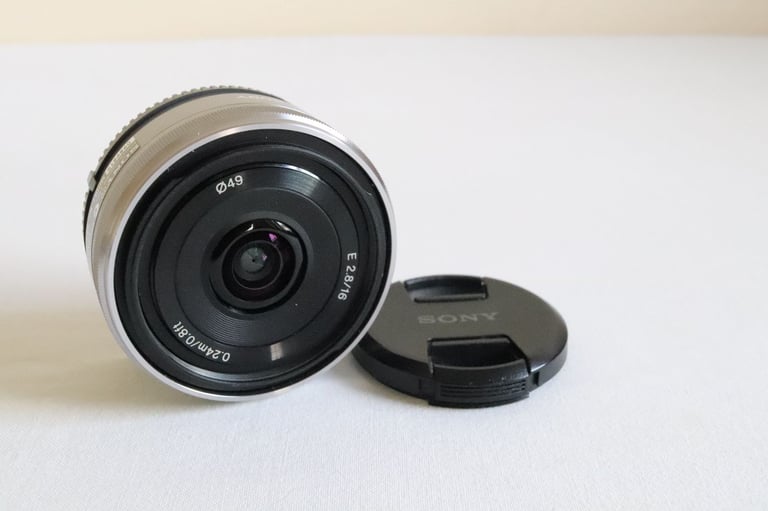 SONY E 16mm F/2.8 SEL16F28 E-Mount Wide Angle