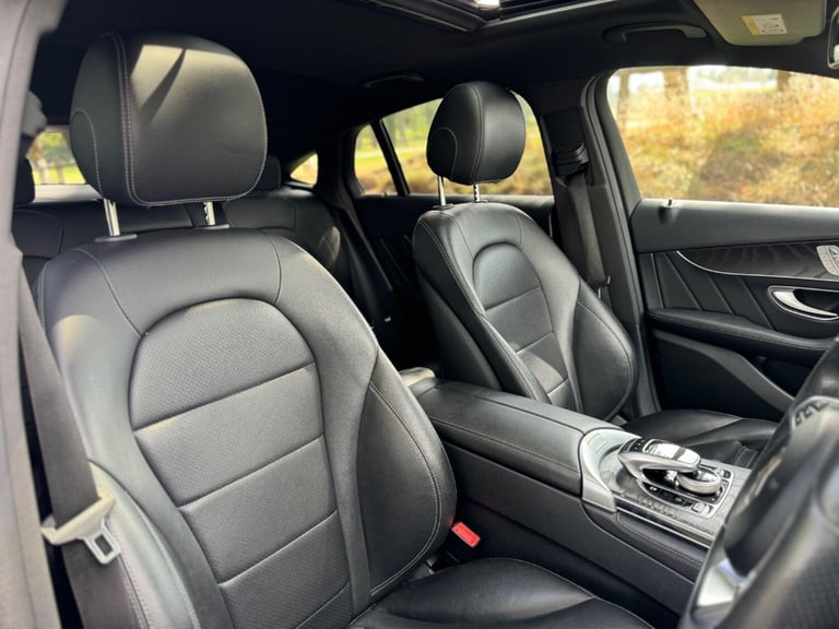 2016 Mercedes-Benz GLC GLC 220d 4Matic AMG Line Premium 5dr 9G-Tronic / Sunroof / Black Pack. COU...