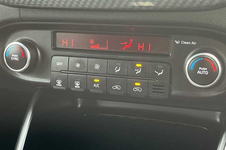 2017 Kia Carens 1.6 GDI ISG 2 5DR MPV Petrol Manual