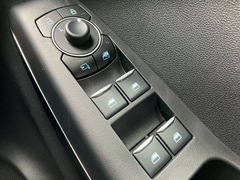 2023 Ford Puma 1.0 EcoBoost Hybrid mHEV ST-Line 5dr DCT Hatchback PETROL Automatic