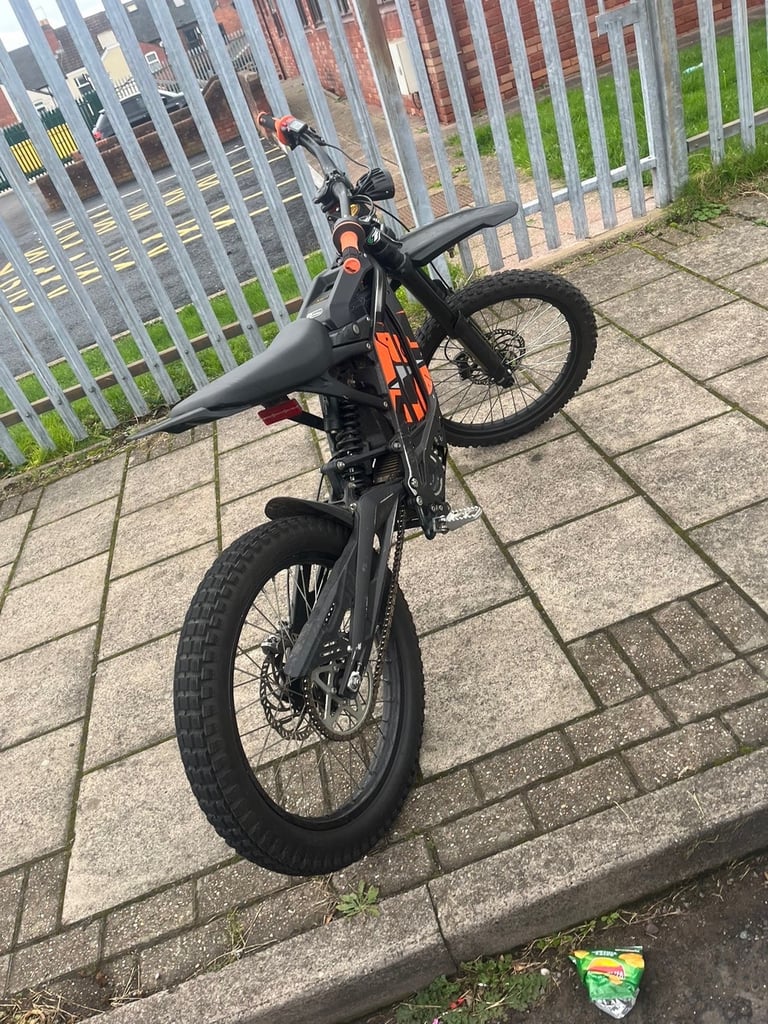 2023 Surron Light Bee 