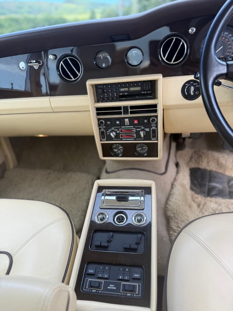 Bentley Eight