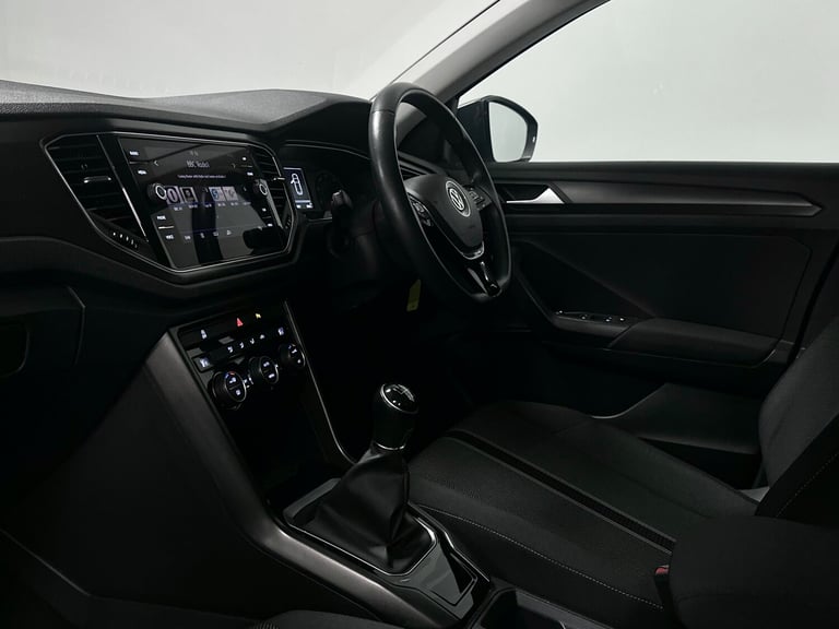 2018 Volkswagen T-Roc SE 1.6 TDI SE ( 115 bhp ) HATCHBACK Diesel Manual