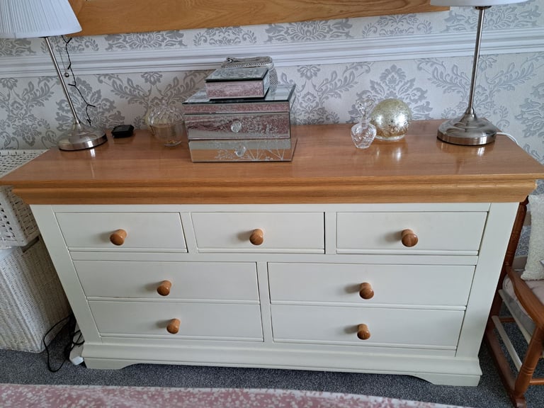 Bedroom furniture 