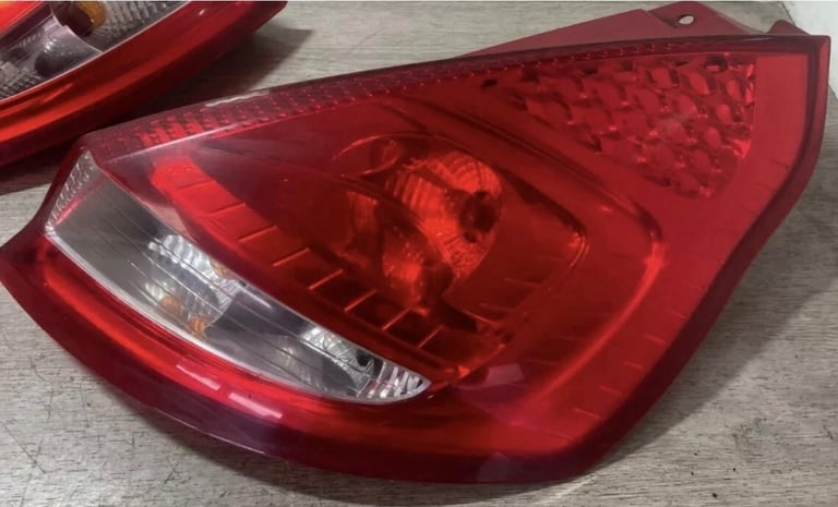Rear lights for ford fiesta MK7