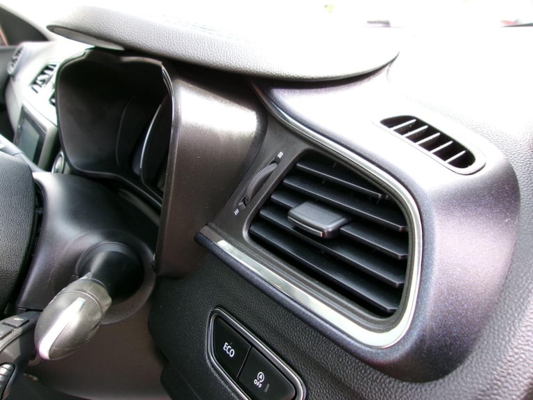 2019 Renault Kadjar 1.5 Blue dCi S Edition Euro 6 (s/s) 5dr HATCHBACK Diesel Manual