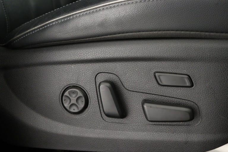 2022 Hyundai Santa Fe 1.6 TGDi Hybrid Ultimate 5dr Auto Estate Hybrid Automatic
