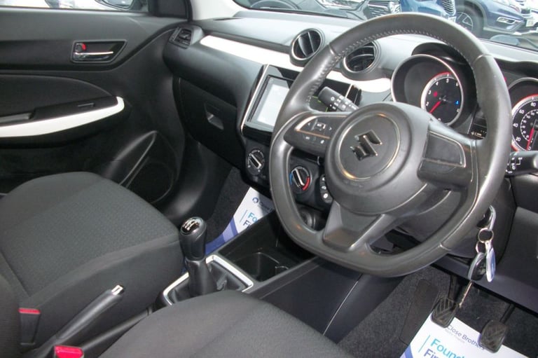  Suzuki Swift 1.0 SZ-T BOOSTERJET Petrol