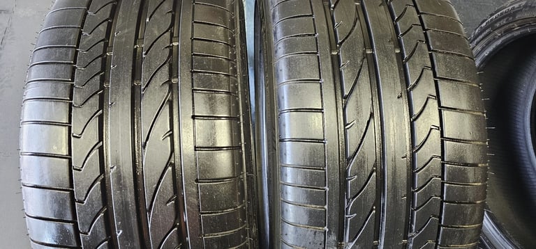 image for 255 35 18   2 x tyres Bridgestone Potenza RE050 A I RUN FLAT