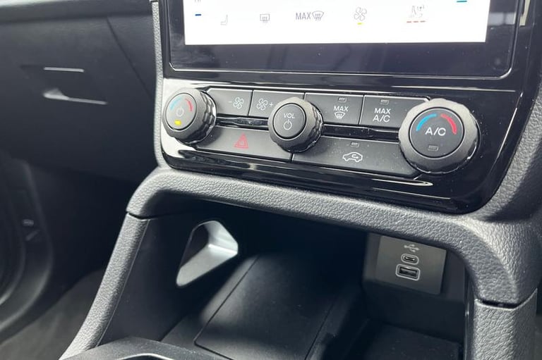 2025 Ford Ranger Wildtrak AUTO 2.0 EcoBlue 205ps 4x4 Double Cab Pick Up, HEATED SEATS &amp; STEE ...