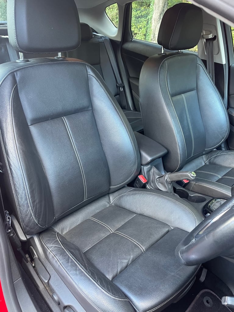 Vauxhall, ASTRA, Hatchback, 2014, Manual, 1956 (cc), 5 doors