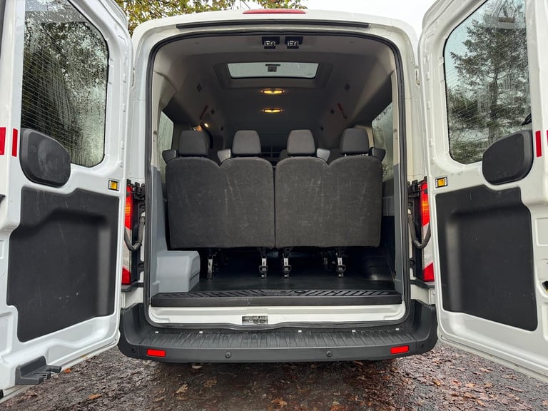 FORD TRANSIT MINIBUS, 12 SEAT TREND, 2.2, WHITE. EU 6 / ULEZ COMP. A/C. INC VAT