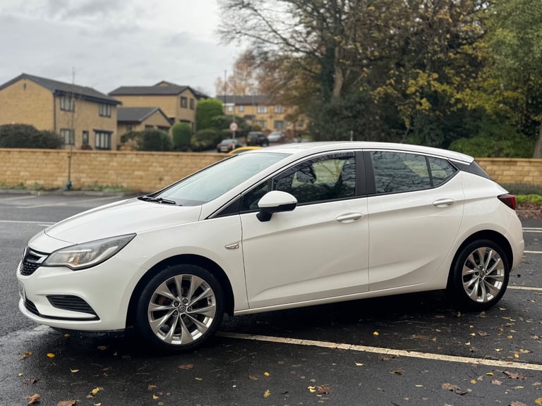 2016 Vauxhall Astra 1.6 CDTi 16V Design 5dr HATCHBACK Diesel Manual