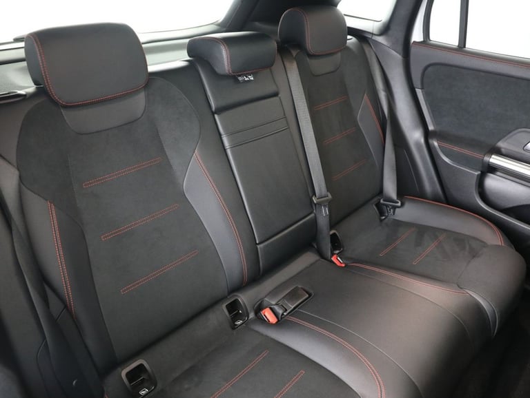 2022 Mercedes-Benz EQA EQA 300 66.5kWh AMG Line (Premium) SUV 5dr Electric Auto 4MATIC (228 ps) E...