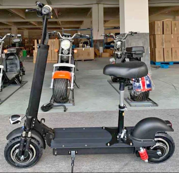 image for G4 ELECTRIC SCOOTER BRAND NEW BOXED CASH ON DELIVERY IN BIRMINGHAM