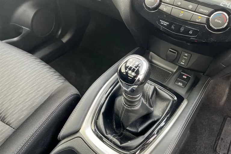 2018 Nissan X-Trail 1.6 DiG-T N-Connecta 5dr [7 Seat] ESTATE PETROL Manual