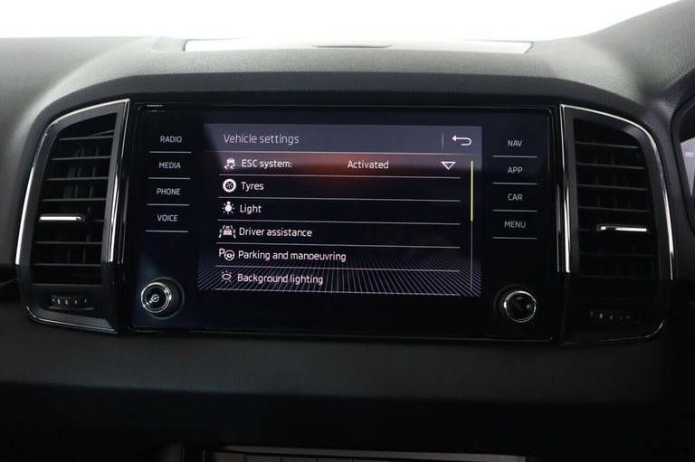 2019 Skoda Karoq 2.0 TDI Sport Line 4x4 5dr ESTATE DIESEL Manual