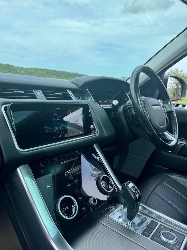 LAND ROVER RANGE ROVER SPORT 3.0 SD V6 HSE 2018
