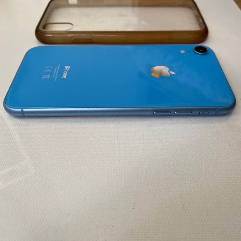 iPhone XR 64gb UNLOCKED 