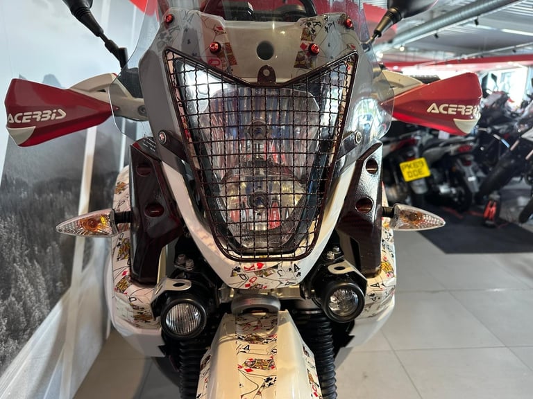 Yamaha XT 660 2012 with only 6368 miles + Full Luggage 