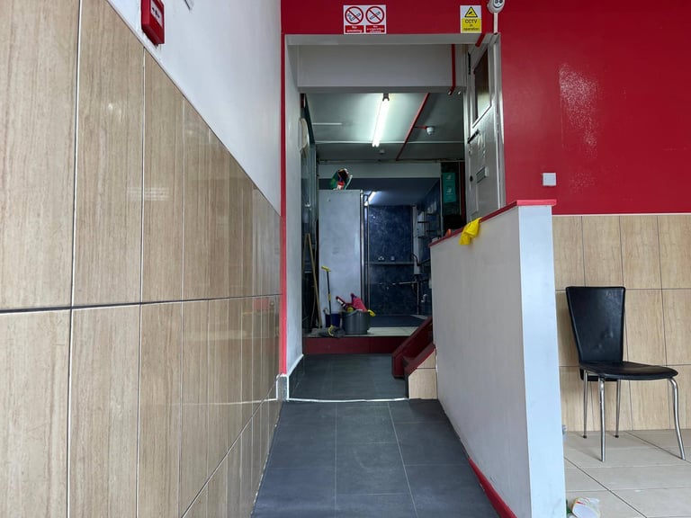 Takeaway / Restaurant / Coffee Shop