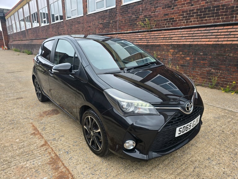 2015 Toyota Yaris 1.33 VVT-i Sport 5dr HATCHBACK Petrol Manual