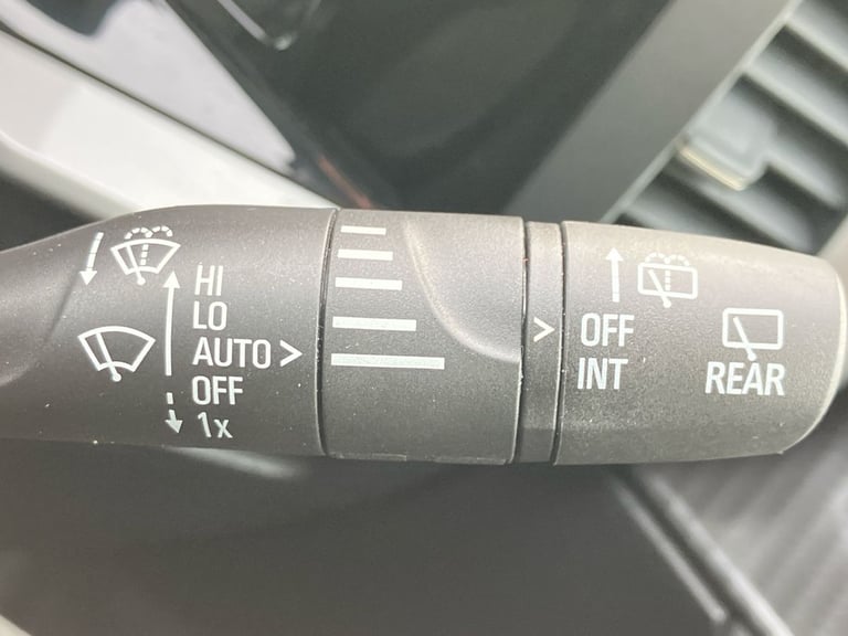 2023 Vauxhall Mokka 100kW Ultimate 50kWh 5dr Auto SUV ELECTRIC Automatic