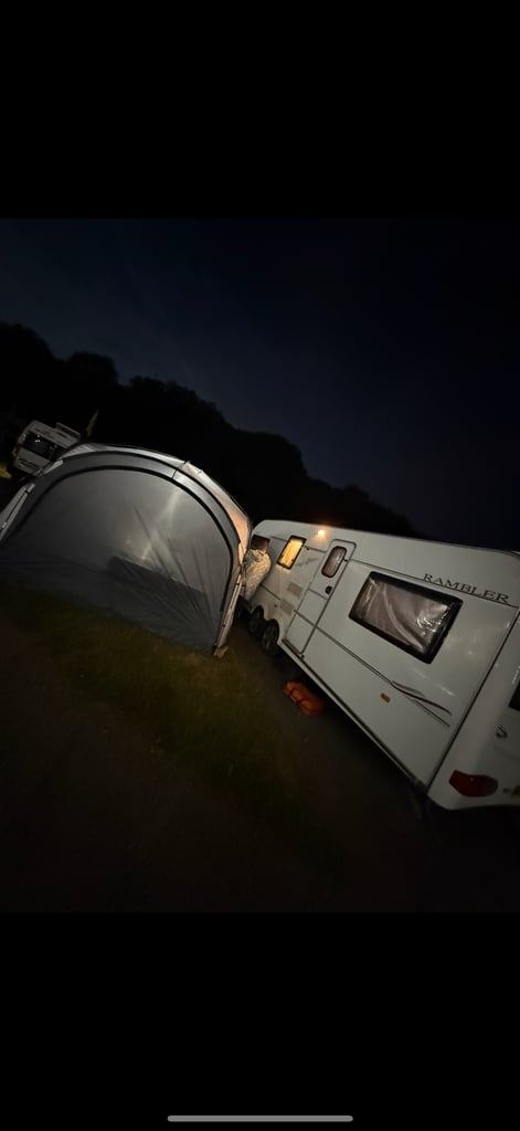 STUNNING 6 BERTH FAMILY CARAVAN - 2006 Compass Corona Rambler