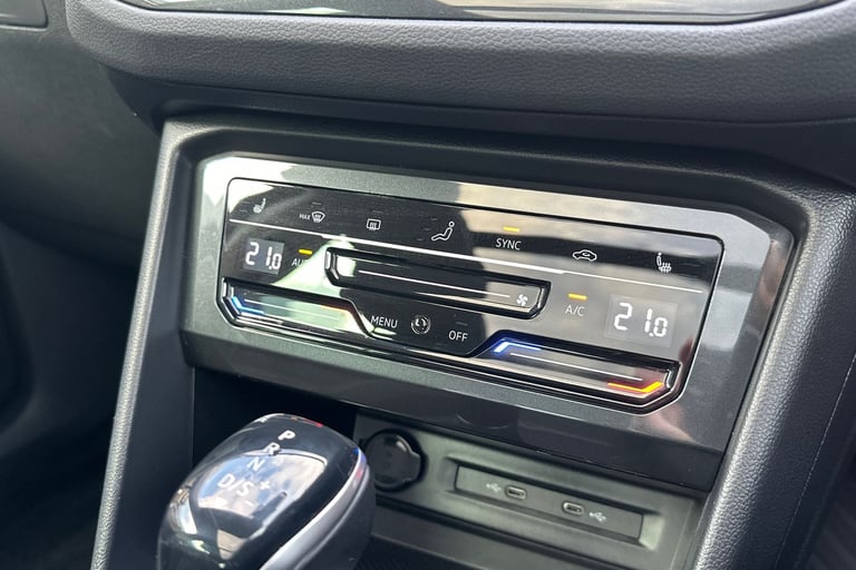 2020 Volkswagen Tiguan 2.0 TDI Elegance 5dr DSG SUV Diesel Automatic
