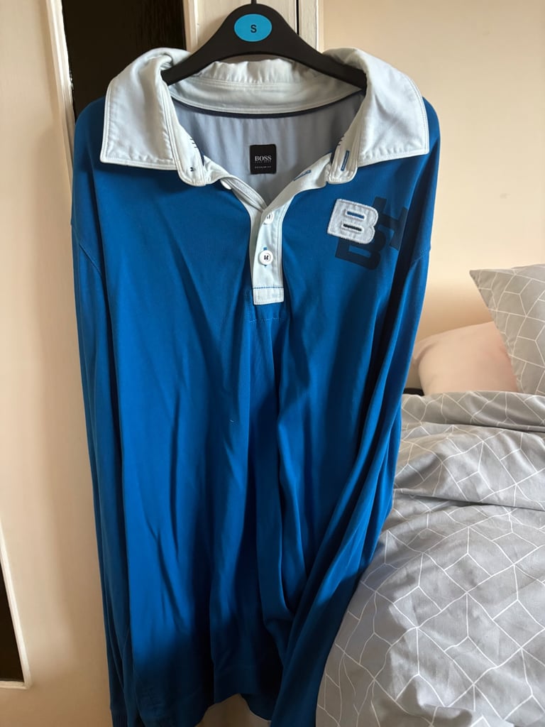 Men’s Hugo boss jumper