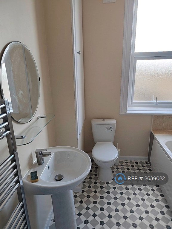 2 bedroom house in Stanley Road, Huddersfield, HD3 (2 bed) (#2639022)