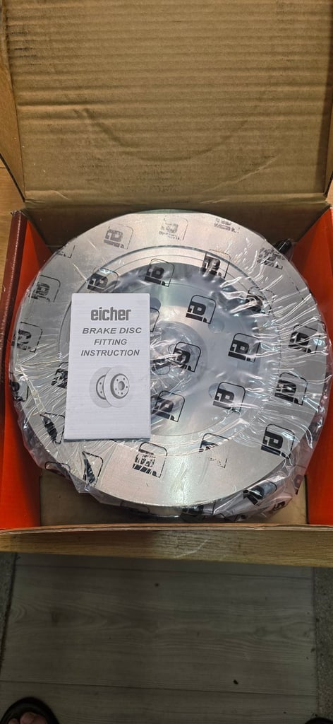 image for Brand new Rear brake discs for Vauxhall Insignia Saloon 2015