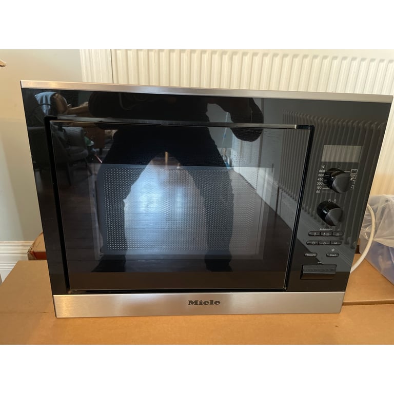 Miele M6022 Built In Microwave Oven