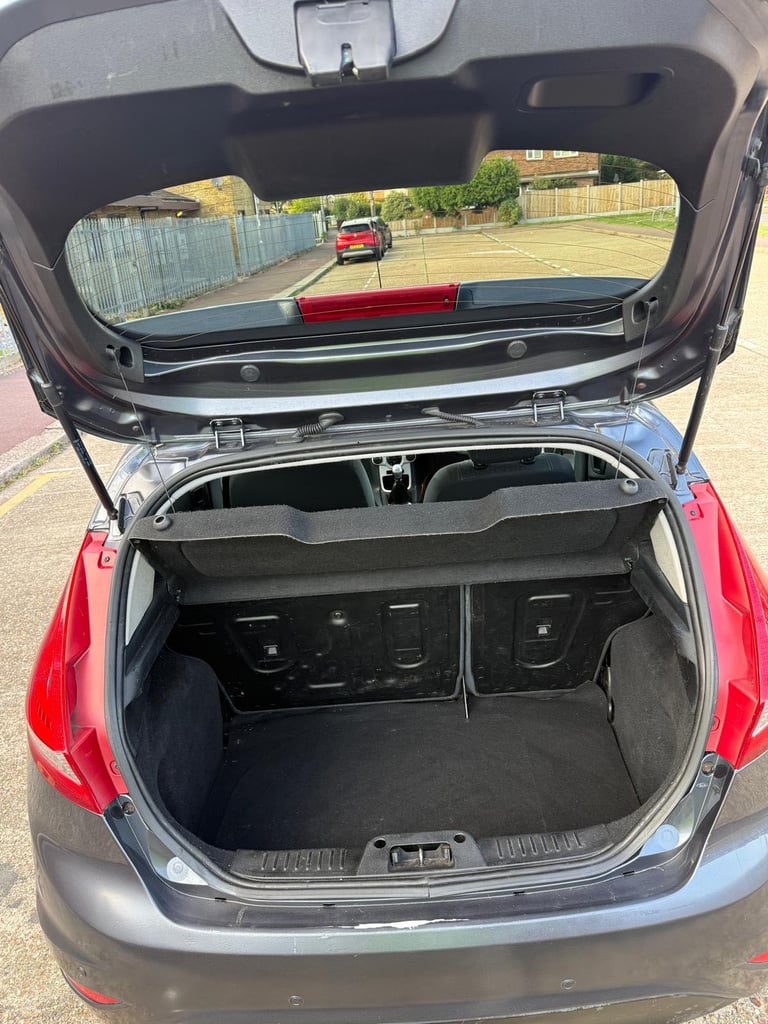 Ford, FIESTA, Hatchback, 2009, Manual, 1596 (cc), 5 doors
